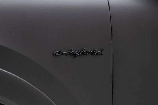 PORSCHE-CAYENNE-2024