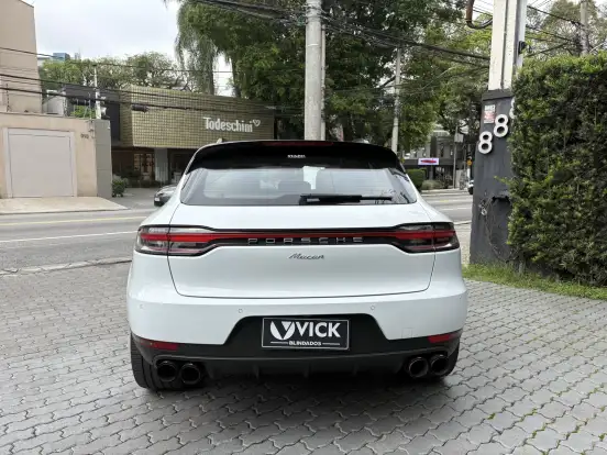 PORSCHE-MACAN-2021