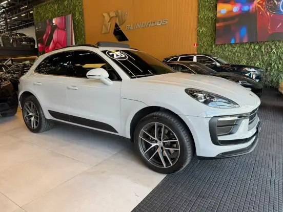 PORSCHE-MACAN-2025