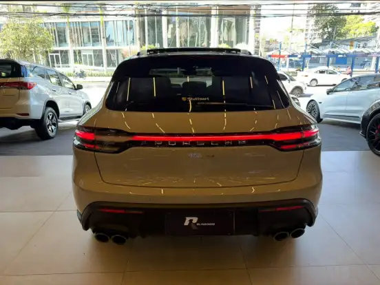PORSCHE-MACAN-2025