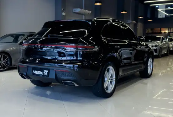 PORSCHE-MACAN-2024