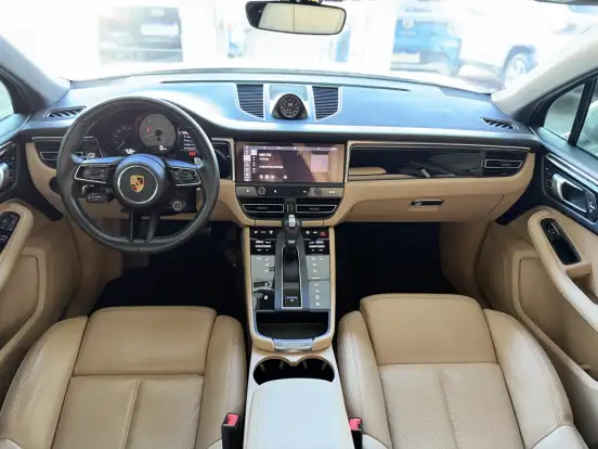 PORSCHE-MACAN-2023