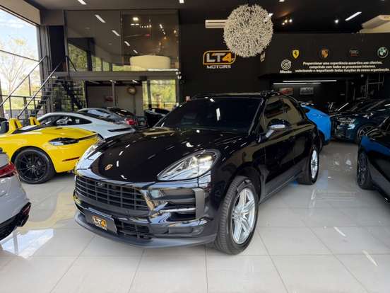 PORSCHE-MACAN-2021