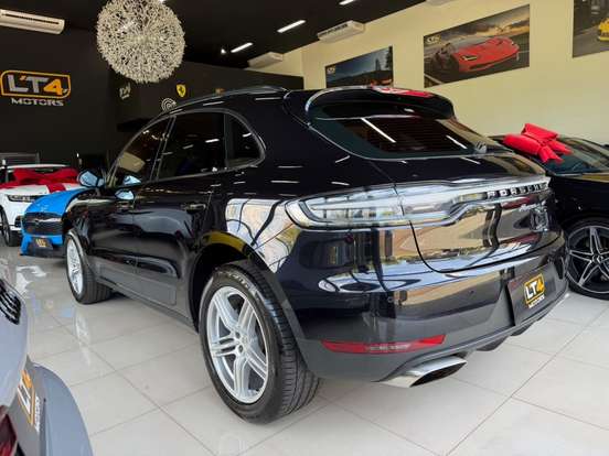 PORSCHE-MACAN-2021