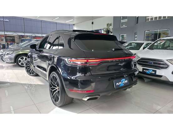 PORSCHE-MACAN-2021
