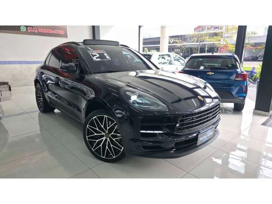 PORSCHE-MACAN-2021