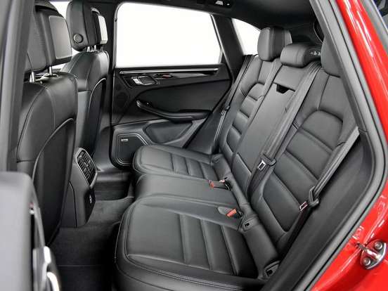 PORSCHE-MACAN-2026