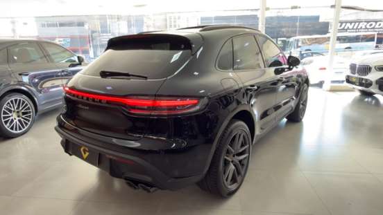 PORSCHE-MACAN-2024