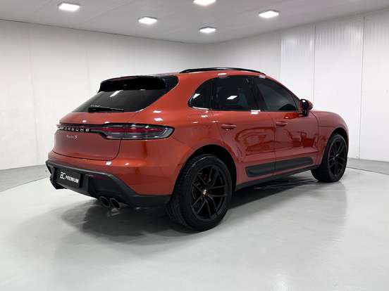 PORSCHE-MACAN-2023
