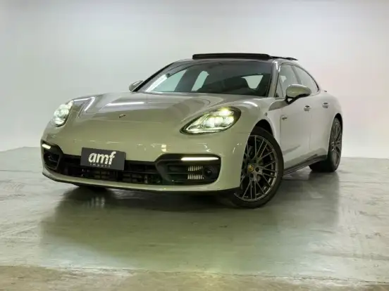 PORSCHE-PANAMERA-2023