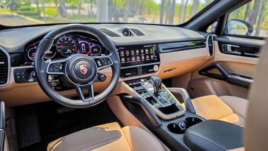 PORSCHE-CAYENNE-2022