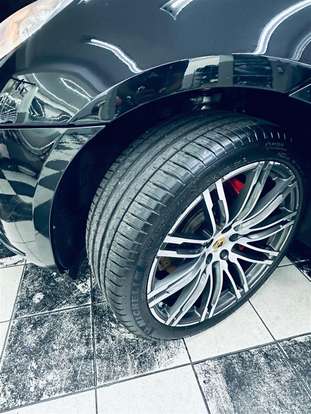 PORSCHE-MACAN-2016