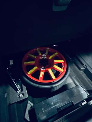 PORSCHE-MACAN-2016