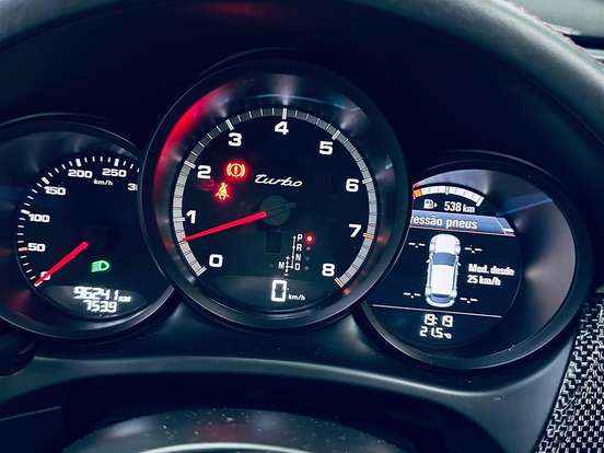 PORSCHE-MACAN-3.6 24V V6 TURBO GASOLINA 4P AUTOMÁTICO PORSCHE-MACAN-2016