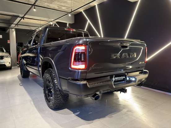 RAM-1500-5.7 V8 GASOLINA REBEL CD 4X4 AUTOMÁTICO RAM-1500-2021