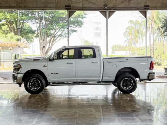 RAM-2500-6.7 I6 TURBO DIESEL LARAMIE CD 4X4 AUTOMÁTICO RAM-2500-2025