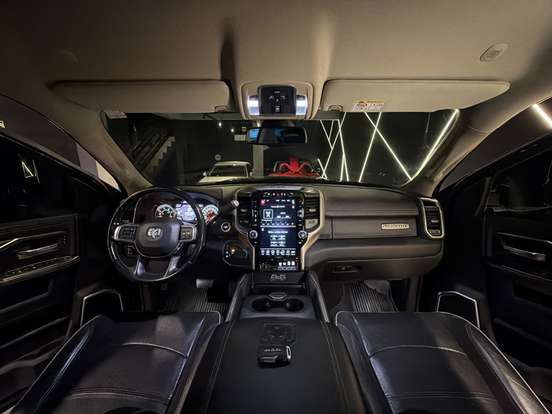 RAM-2500-6.7 I6 TURBO DIESEL LARAMIE CD 4X4 AUTOMÁTICO RAM-2500-2021