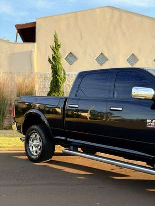RAM-2500-6.7 LARAMIE 4X4 CD I6 TURBO DIESEL 4P AUTOMÁTICO RAM-2500-2017