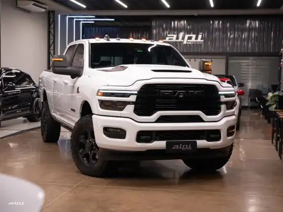 RAM-3500-6.7 I6 TURBO DIESEL LARAMIE NIGHT EDITION CD 4X4 AUTOMÁTICO RAM-3500-2025