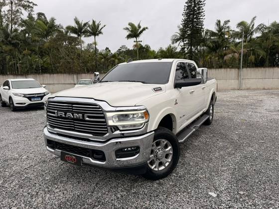 RAM 3500 6.7 I6 TURBO DIESEL LARAMIE CD 4X4 AUTOMÁTICO