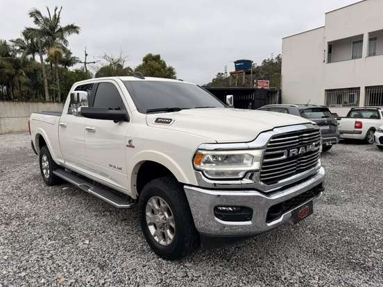 RAM-3500-6.7 I6 TURBO DIESEL LARAMIE CD 4X4 AUTOMÁTICO RAM-3500-2022