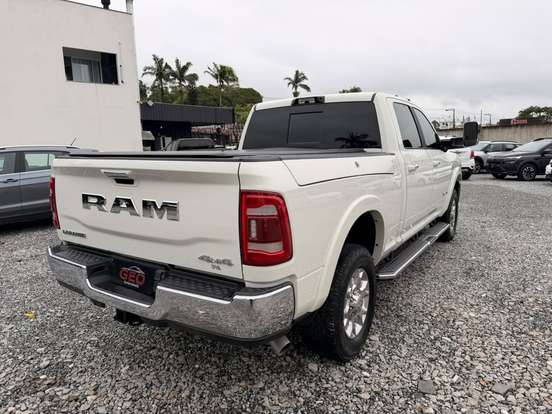 RAM-3500-6.7 I6 TURBO DIESEL LARAMIE CD 4X4 AUTOMÁTICO RAM-3500-2022