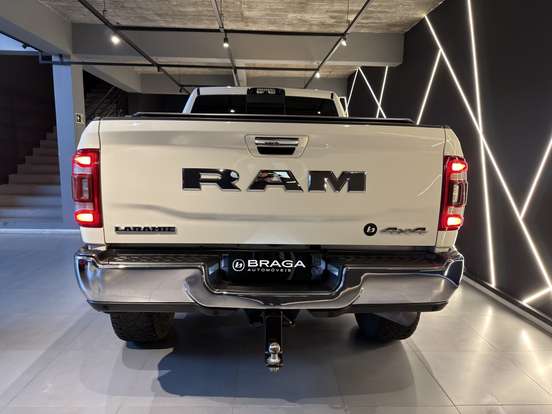 RAM-3500-6.7 I6 TURBO DIESEL LARAMIE CD 4X4 AUTOMÁTICO RAM-3500-2022