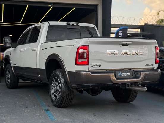 RAM-3500-6.7 I6 TURBO DIESEL LIMITED LONGHORN CD 4X4 AUTOMÁTICO RAM-3500-2023