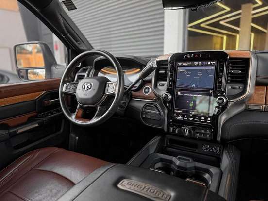 RAM-3500-6.7 I6 TURBO DIESEL LIMITED LONGHORN CD 4X4 AUTOMÁTICO RAM-3500-2023