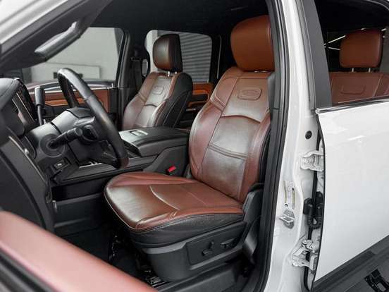 RAM-3500-6.7 I6 TURBO DIESEL LIMITED LONGHORN CD 4X4 AUTOMÁTICO RAM-3500-2023