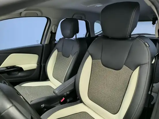 RENAULT-CAPTUR-2019