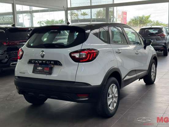 RENAULT-CAPTUR-2019