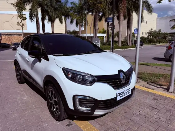 RENAULT CAPTUR 2.0 16V HI-FLEX INTENSE AUTOMÁTICO
