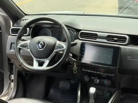 RENAULT-DUSTER-2023