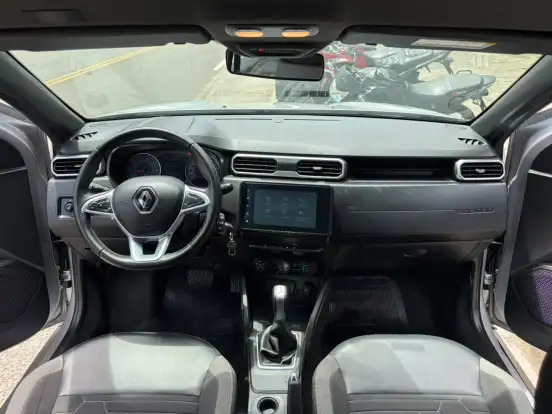RENAULT-DUSTER-2023