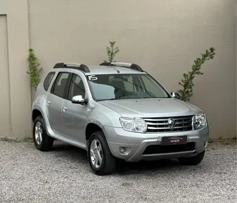 RENAULT-DUSTER-2014