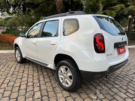 RENAULT-DUSTER-2019