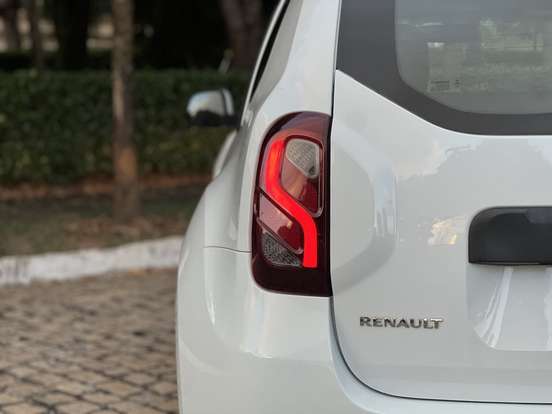 RENAULT-DUSTER-2019