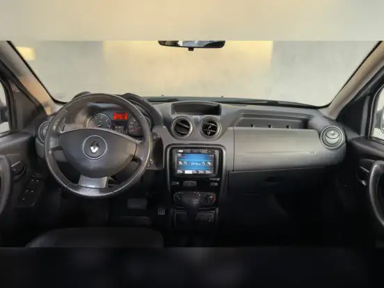 RENAULT-DUSTER-2.0 DYNAMIQUE 4X2 16V FLEX 4P AUTOMÁTICO RENAULT-DUSTER-2013