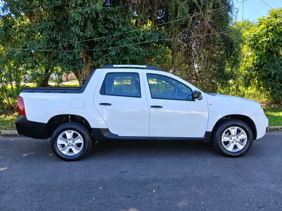 RENAULT DUSTER OROCH 1.6 16V SCE FLEX EXPRESS MANUAL