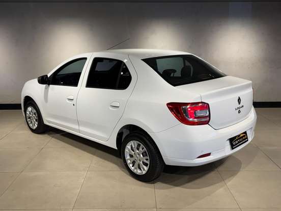 RENAULT-LOGAN-2024