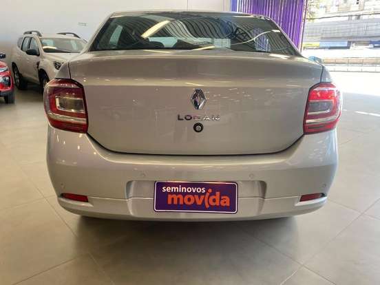 RENAULT-LOGAN-2024