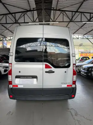 RENAULT-MASTER-2022