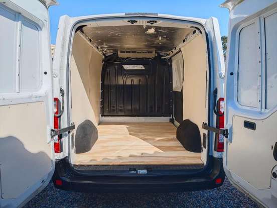 RENAULT-MASTER-2.3 DCI DIESEL FURGÃO L1H1 3P MANUAL RENAULT-MASTER-2019