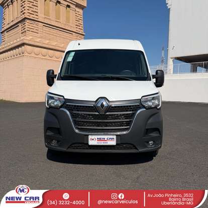 RENAULT-MASTER-2025
