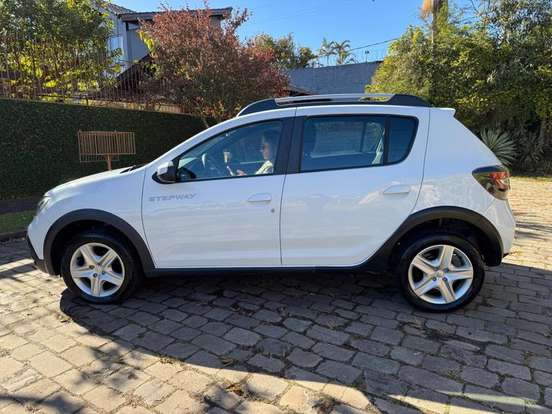 RENAULT-SANDERO-1.0 12V SCE FLEX GT LINE MANUAL RENAULT-SANDERO-2021
