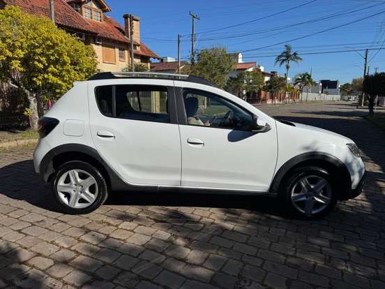 RENAULT-SANDERO-1.0 12V SCE FLEX GT LINE MANUAL RENAULT-SANDERO-2021