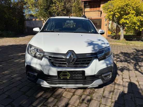 RENAULT-SANDERO-2021