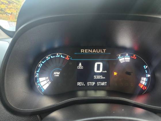 RENAULT KWID 1.0 12V SCE FLEX ICONIC MANUAL