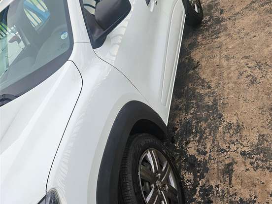 RENAULT-KWID-1.0 12V SCE FLEX ZEN MANUAL RENAULT-KWID-2023